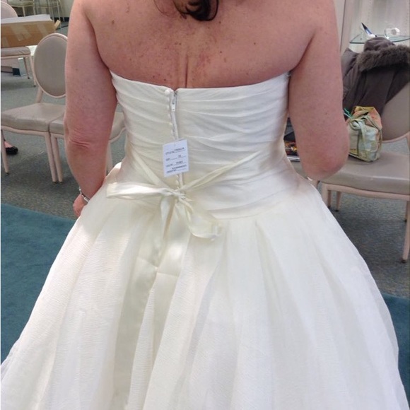 Used wedding dress from 2015. Still in good condition. Only wore once. - Picture 2 of 3